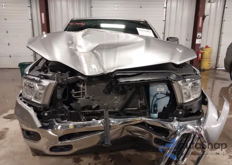 2021 Ram 1500 Big Horn 4X4 5'7 Box z USA, uszkodzony, nr VIN 1C6RRFFG0MN570116